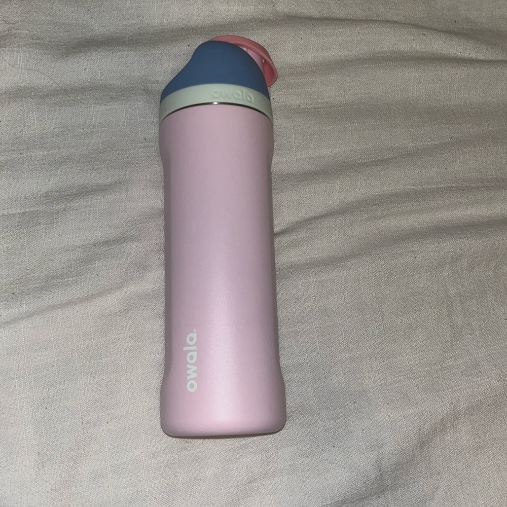 Owala good egg 24 oz